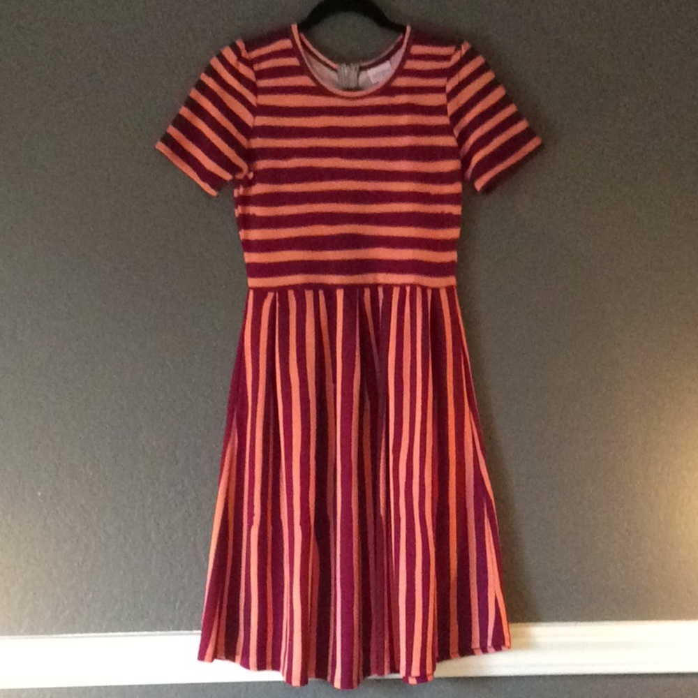 Lularoe Amelia small